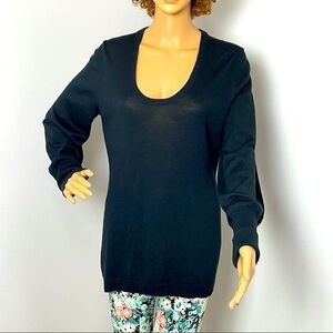 Tahari Black Tunic Sweater – Size Small, Ribbed Hem, Excellent Condition